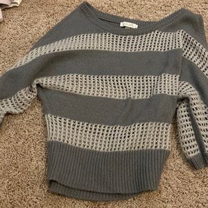 Women’s knitted top